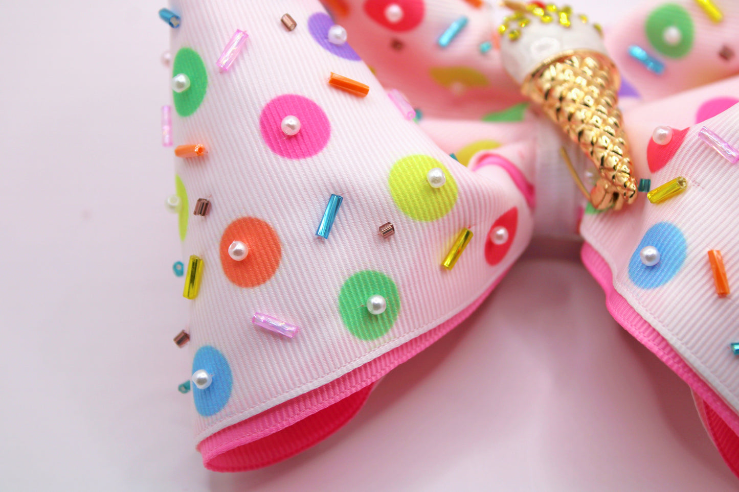 ICE CREAM SUNDAE - Moños para niñas bordados