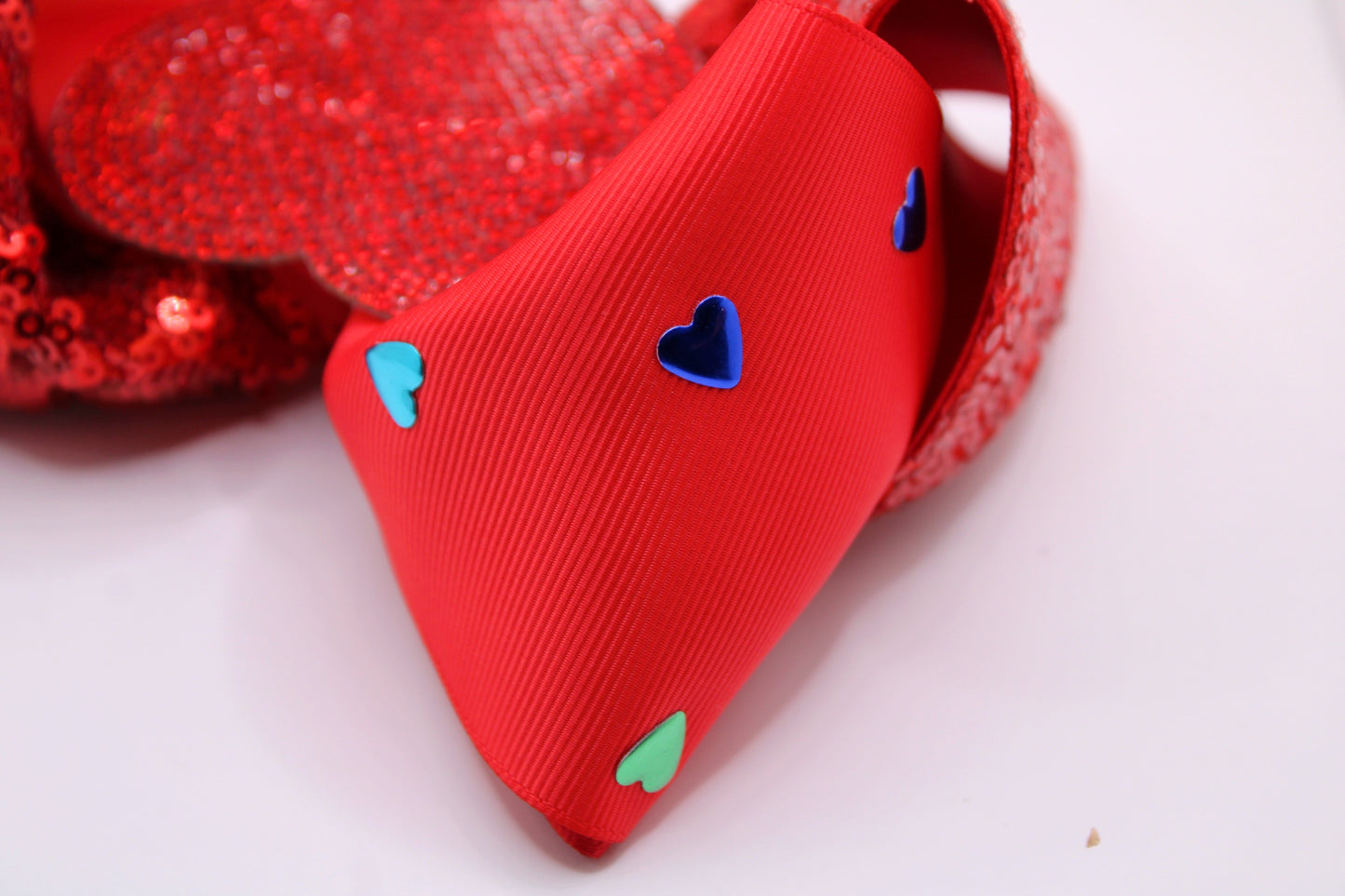 LOVING HIM WAS RED - Moños de San Valentin