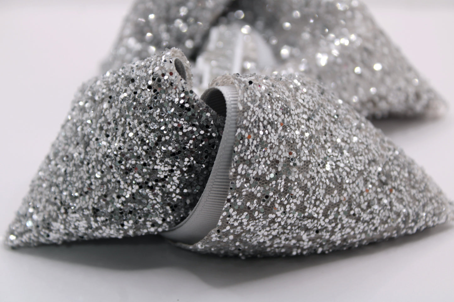 MADE IN MANHATTAN - Moños personalizados