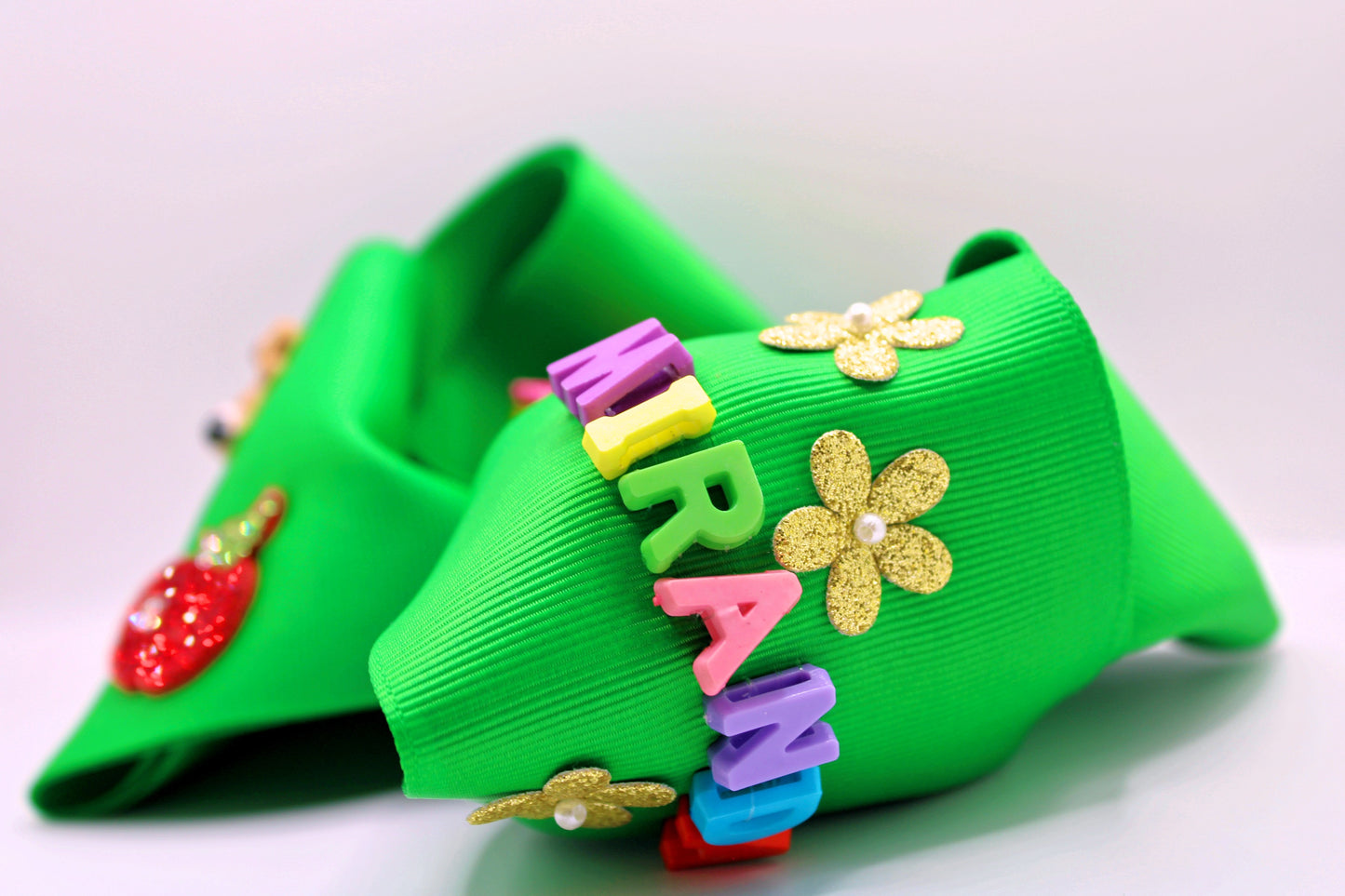 INÉS ESCOLAR - Moños escolares personalizados