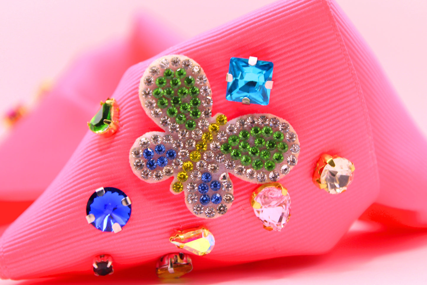 MILA BOW - Moños para niñas personalizados y con pedrería