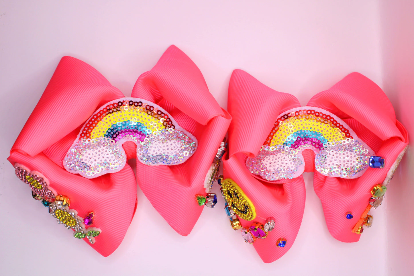 MILA BOW - Moños para niñas personalizados y con pedrería